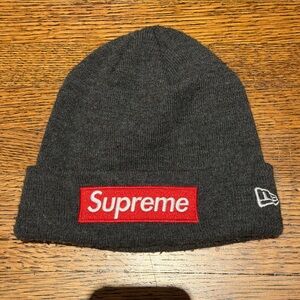 Supreme Box Logo New Era Beanie - Charcoal Grey